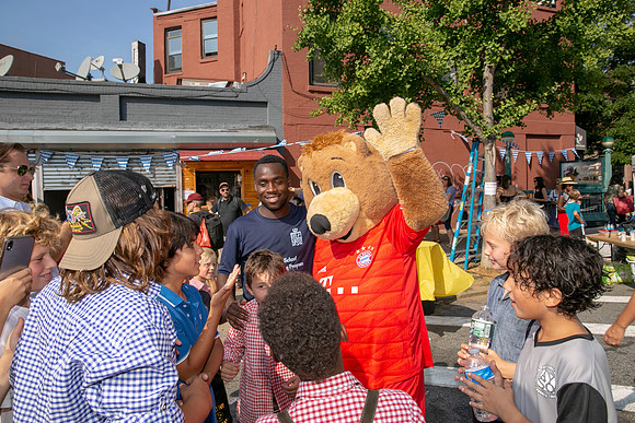 German Brooklyn School Oktoberfest Block Party-2