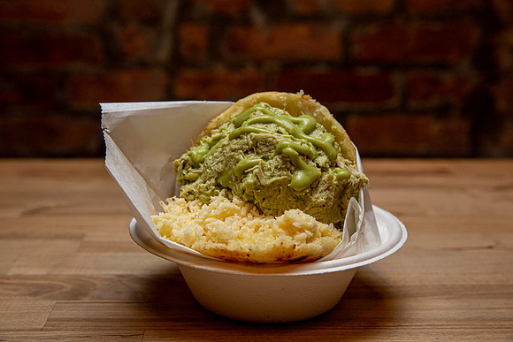 Reina Pepiada Arepa-2